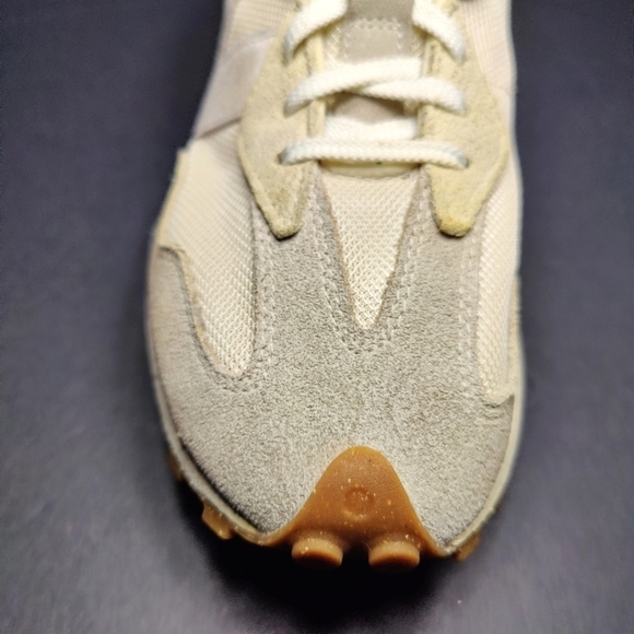 New Balance Men's 327 Casual Beige Sneakers Nimbus Cloud/Gum Shoes Size 11 - Picture 3 of 11